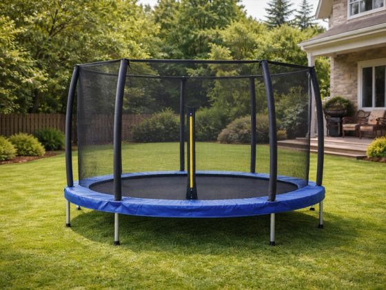 How to Choose the Right Outdoor Trampoline for Your Backyard